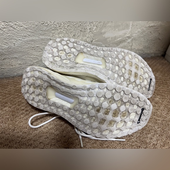 PRICE DROP Adidas Ultraboost 2.0 Stars and Stripes - men’s 11.5 - Picture 2 of 5